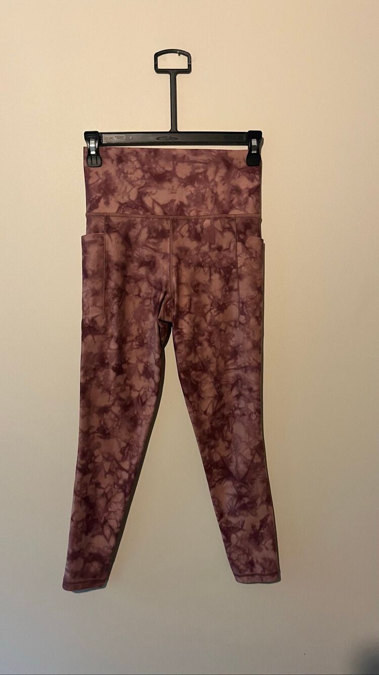 Athleta Salutation Stash Pocket II Tight Womens XS Maroon Tie Dye Excellent Yoga - Picture 3 of 6